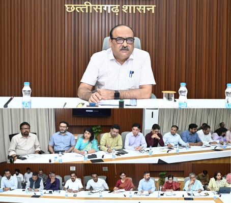 मुख्य सचिव की विभागीय सचिवों के साथ बैठक, योजनाओं की प्रगति और क्रियान्वयन की समीक्षा