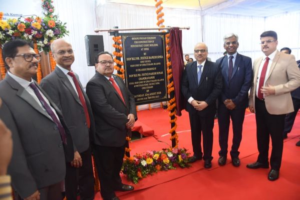 मुख्य न्यायाधिपति रमेश सिन्हा ने दुर्ग में नवीन न्यायालय भवन के निर्माण का किया भूमिपूजन