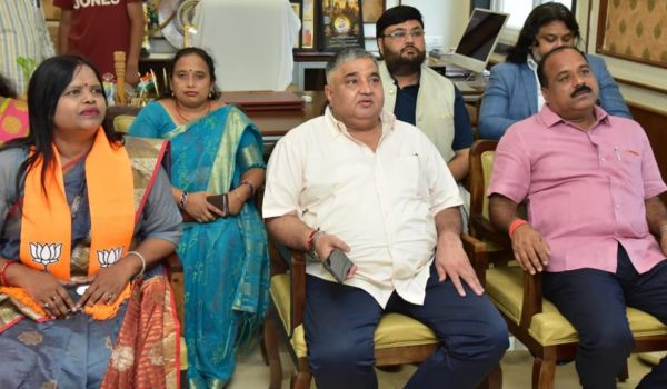मंत्री राजेश अग्रवाल ने सुना &lsquo;मन की बात&rsquo;, बोले- विरासत संरक्षण और युवा शक्ति पर पीएम का संदेश प्रेरणादायी