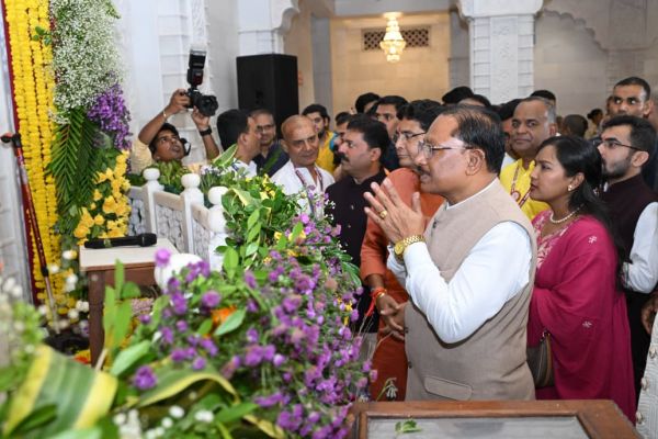 श्रीकृष्ण जन्माष्टमी महा-महोत्सव में शामिल हुए मुख्यमंत्री, भक्तों के साथ किया हरे कृष्ण महामंत्र का घोष
