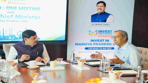 CM डॉ. मोहन यादव की शराफ ग्रुप से अहम मुलाकात, MP में 250-450 करोड़ निवेश प्रस्ताव पर चर्चा