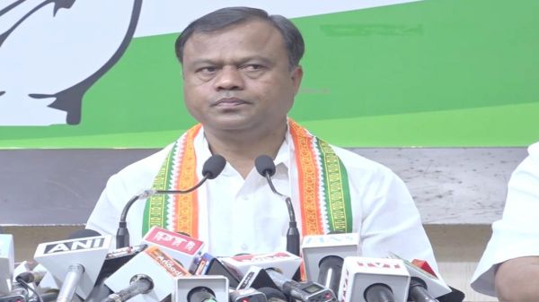 &lsquo;बीजेपी में सब ठीक नहीं&rsquo;, पीसीसी चीफ दीपक बैज बोले- नाराज फूफा संपर्क में, आने वाले दिनों में होंगे बड़े धमाके