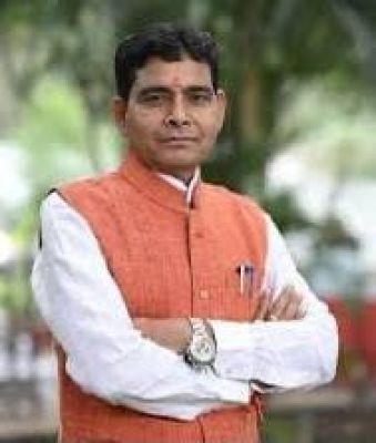 युवाओं के आत्मविश्वास और व्यक्तित्व विकास की दिशा में एक मील का पत्थर- मंत्री टंक राम वर्मा