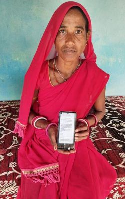 महतारी वंदन योजना बनी संबल- पति के साये के बिना भी संतोषी ने पाई आर्थिक स्वावलंबन की नई राह