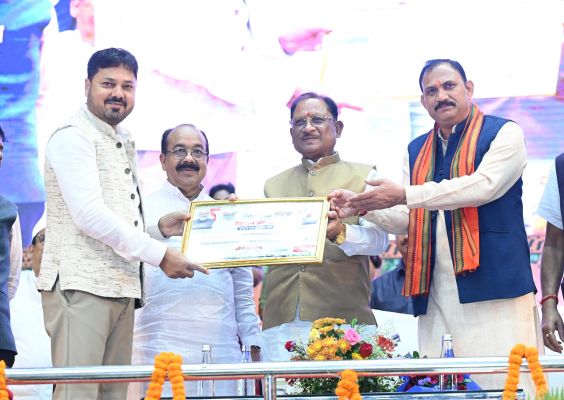 रक्तदान मानवता की सबसे बड़ी सेवाओं में से एक, आपका रक्त किसी जरूरतमंद को दे सकता है नया जीवन : मुख्यमंत्री विष्णुदेव साय
