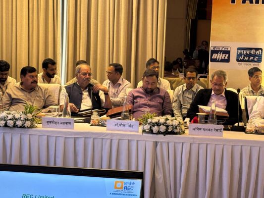 संसदीय प्राक्कलन समिति की बैठक में सांसद बृजमोहन अग्रवाल ने उठाई छत्तीसगढ़ के विकास की आवाज