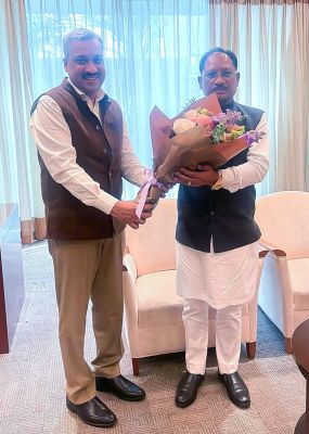 सिंगापुर पहुंचे CM विष्णुदेव साय, वैश्विक निवेशकों के सामने रखेंगे छत्तीसगढ़ के निवेश अवसर