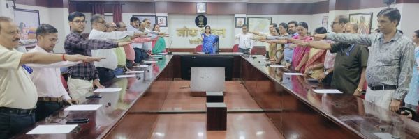 लोकभवन में सतर्कता जागरूकता सप्ताह का शुभारंभ, अधिकारियों और कर्मचारियों ने ली ईमानदारी और पारदर्शिता की शपथ