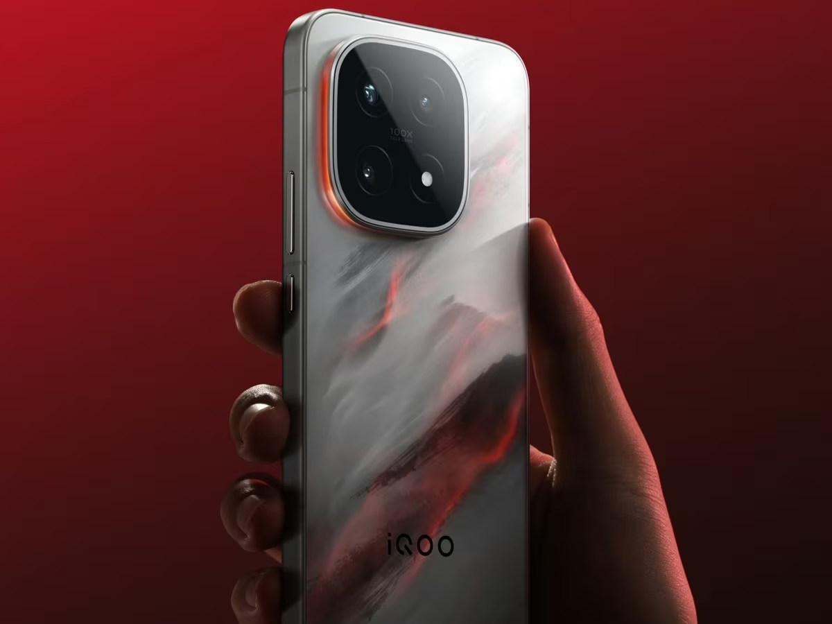 iQOO 15 जल्द होगा लॉन्च: 7000mAh बैटरी और स्नैपड्रैगन 8 एलीट जेन 5 चिपसेट के साथ नया 5G फोन