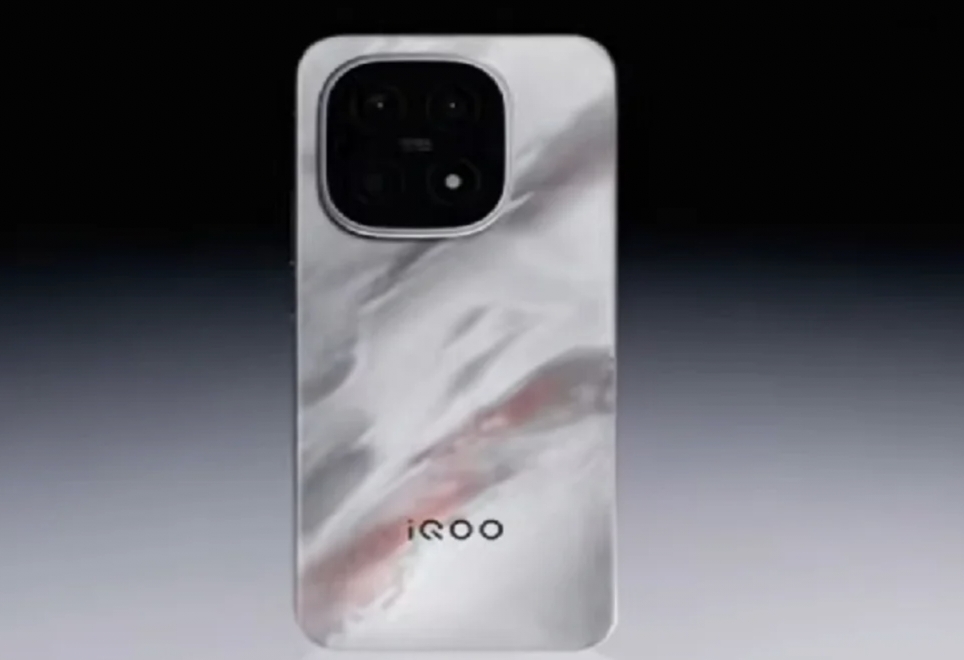 iQOO 15T Launch Update: 8000mAh बैटरी और 200MP कैमरा के साथ मार्केट में तहलका मचाने की तैयारी, जानें भारत में कब देगा दस्तक