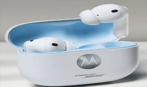 मोटोरोला ने भारत में लॉन्च किए &lsquo;Sound by Bose&rsquo; वाले Moto Buds 2 Plus, जानें कीमत और फीचर्स